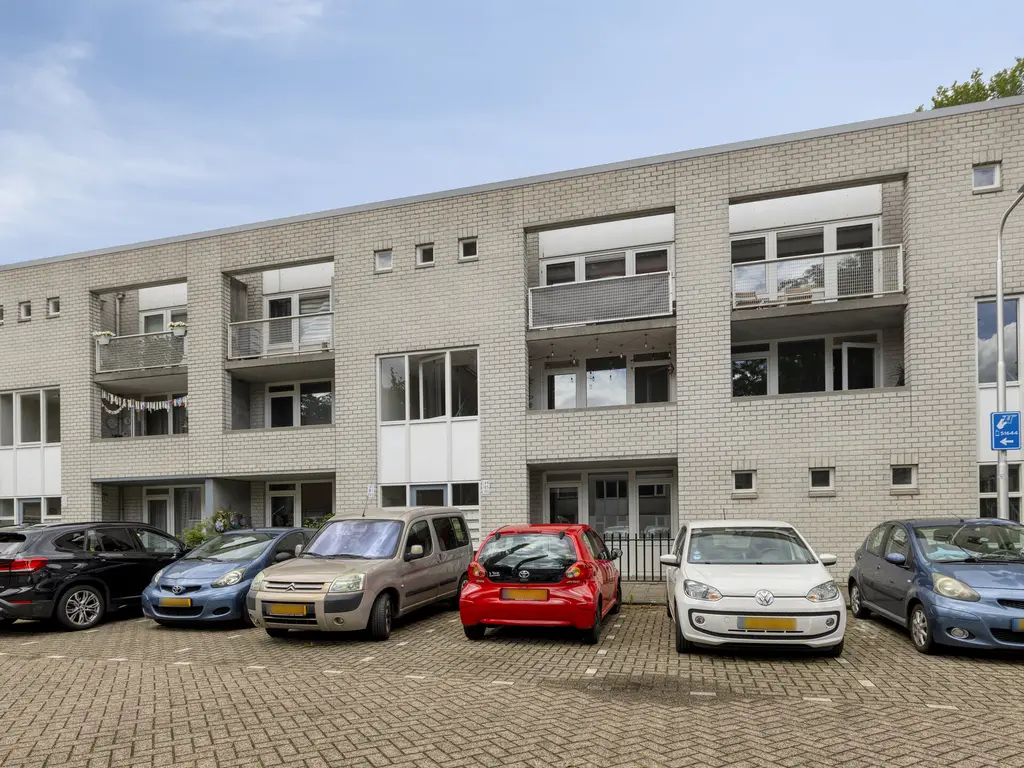 Bisschop Bekkerslaan 101, TILBURG