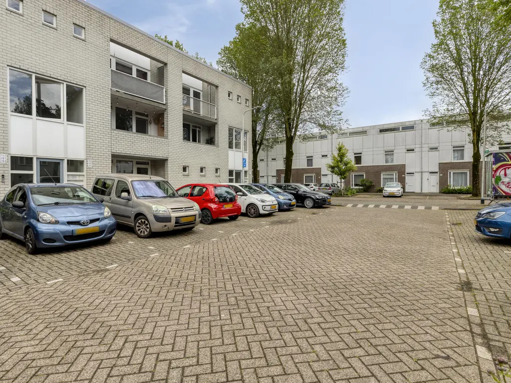 Bisschop Bekkerslaan 101, TILBURG