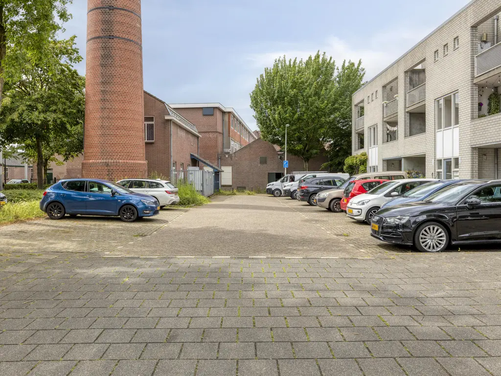 Bisschop Bekkerslaan 101, TILBURG
