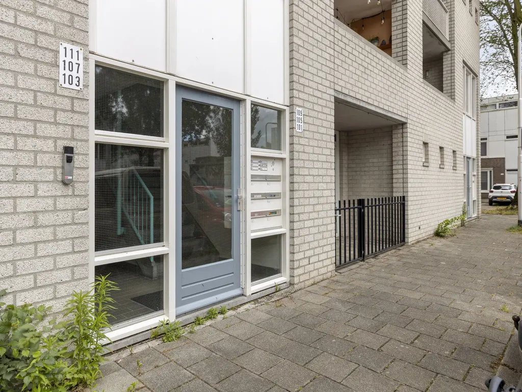 Bisschop Bekkerslaan 101, TILBURG