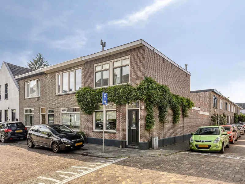 Saksen Weimarlaan 15, BREDA