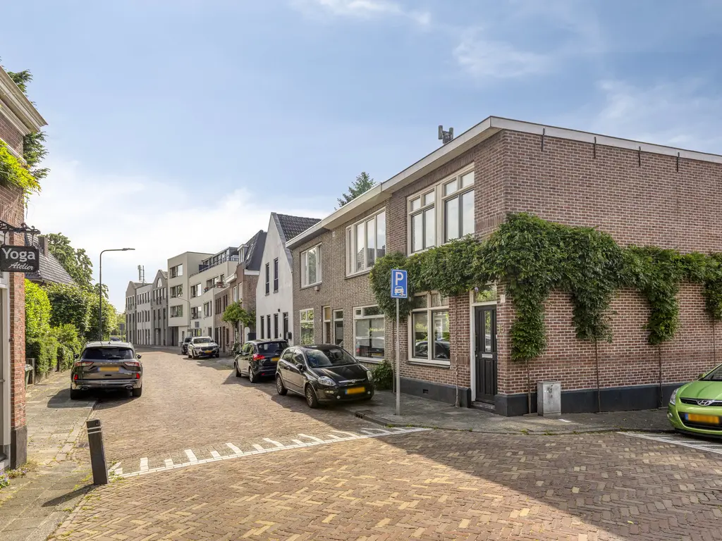 Saksen Weimarlaan 15, BREDA