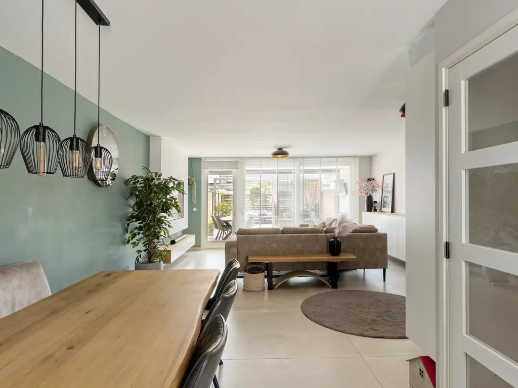 Kralingenstraat 22, TILBURG