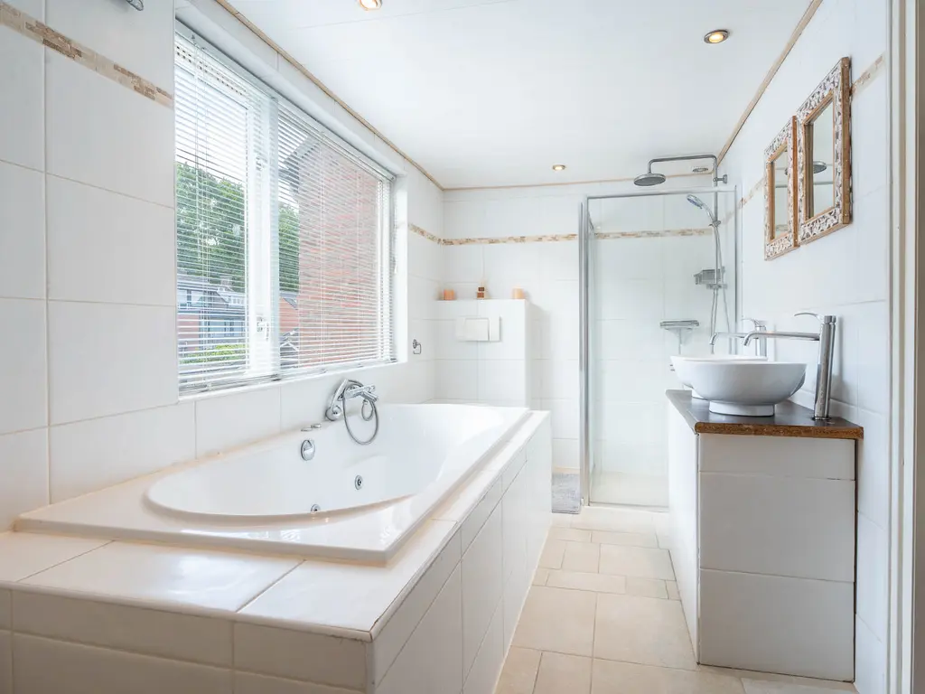 Hellebaardstraat 12, TILBURG
