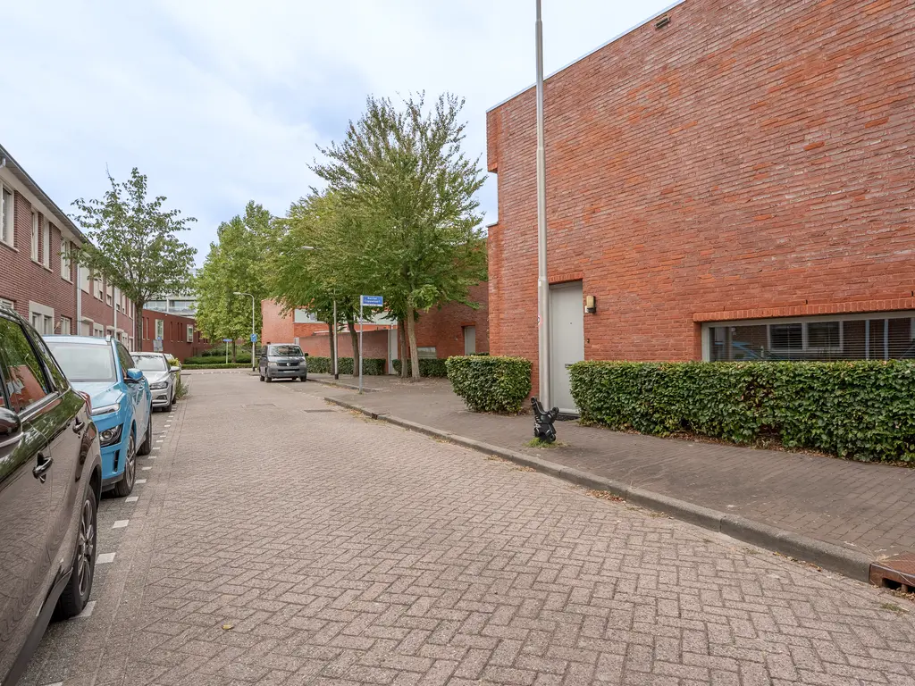 Robert Fruinstraat 6, TILBURG
