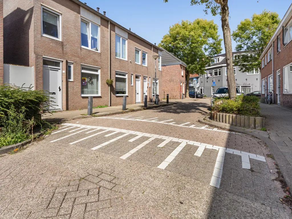 Bisschop Sonniusstraat 9, TILBURG