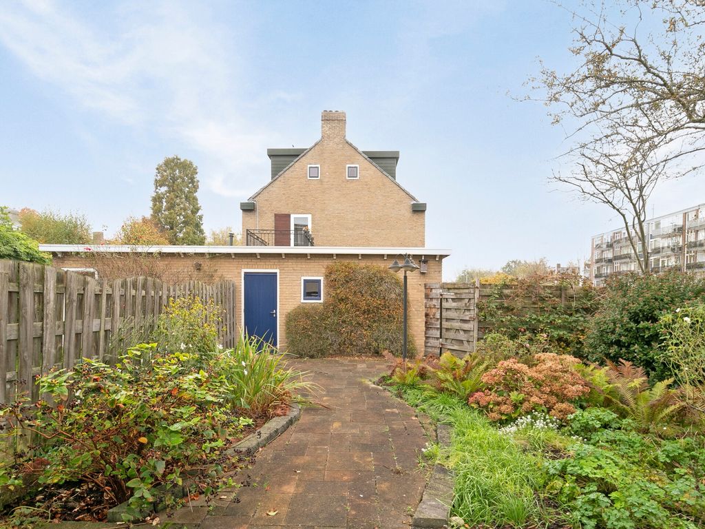 De Genestetstraat 27, Capelle aan den IJssel