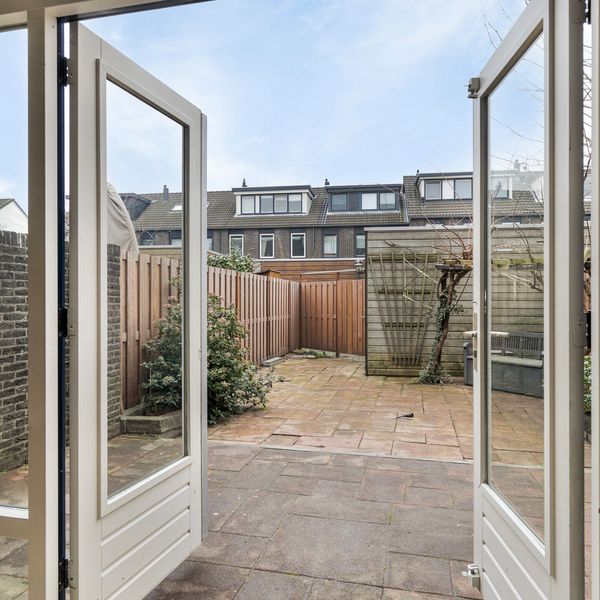 Donizettistraat 24, Capelle aan den IJssel