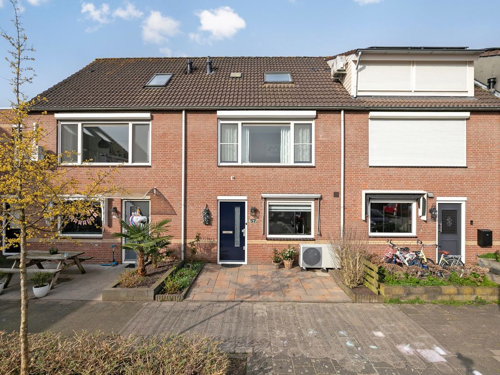 Jan Van Kanrede 57, Capelle aan den IJssel
