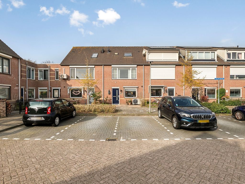 Jan Van Kanrede 57, Capelle aan den IJssel