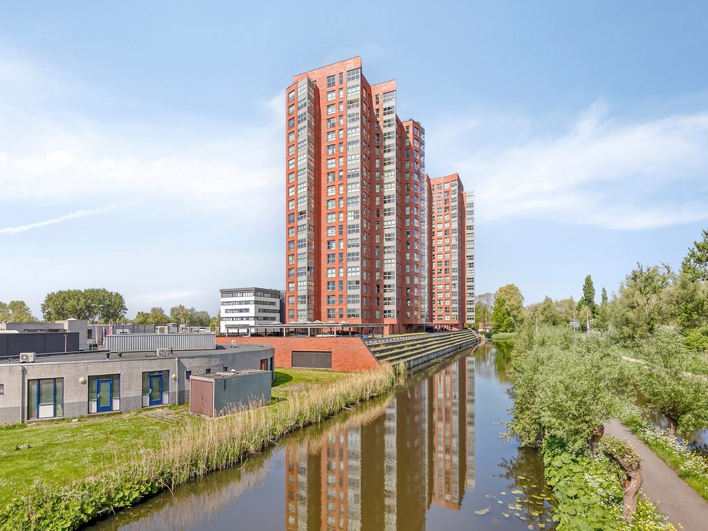 Wijde Wormer 102, Capelle aan den IJssel