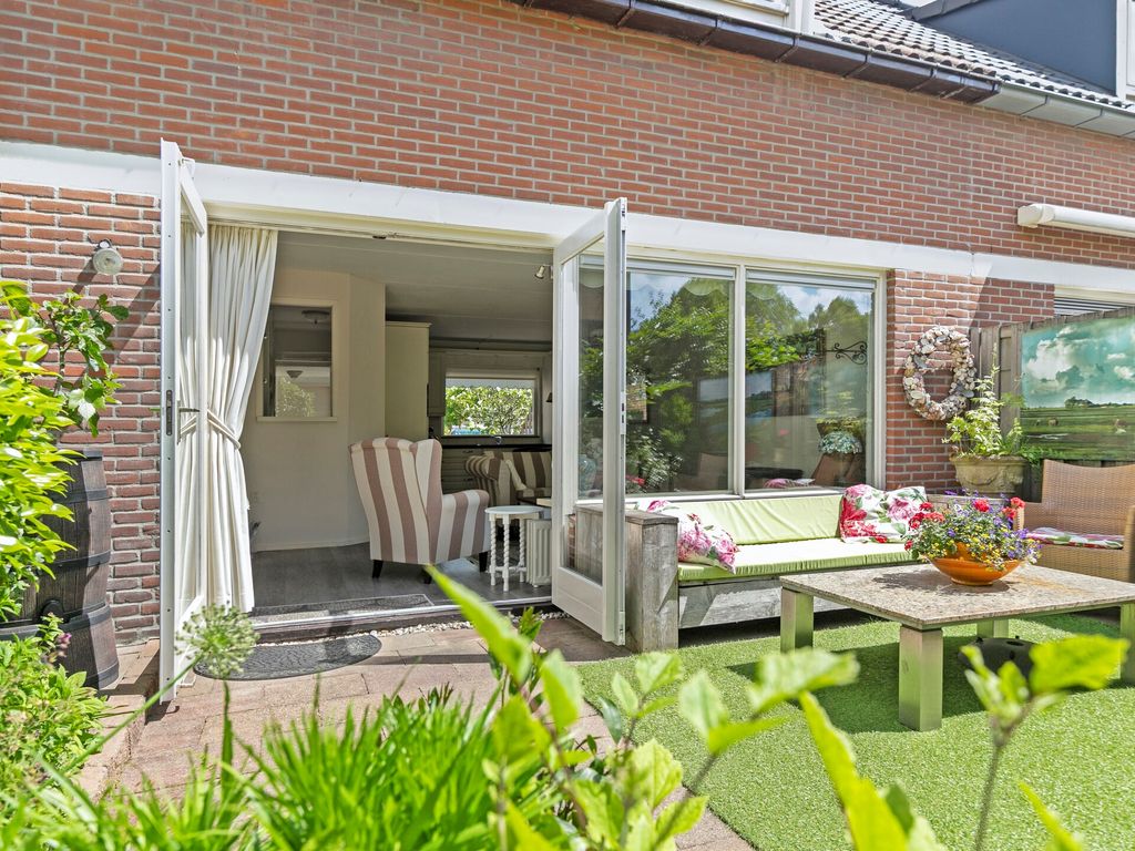 IJsdans 30, Capelle aan den IJssel