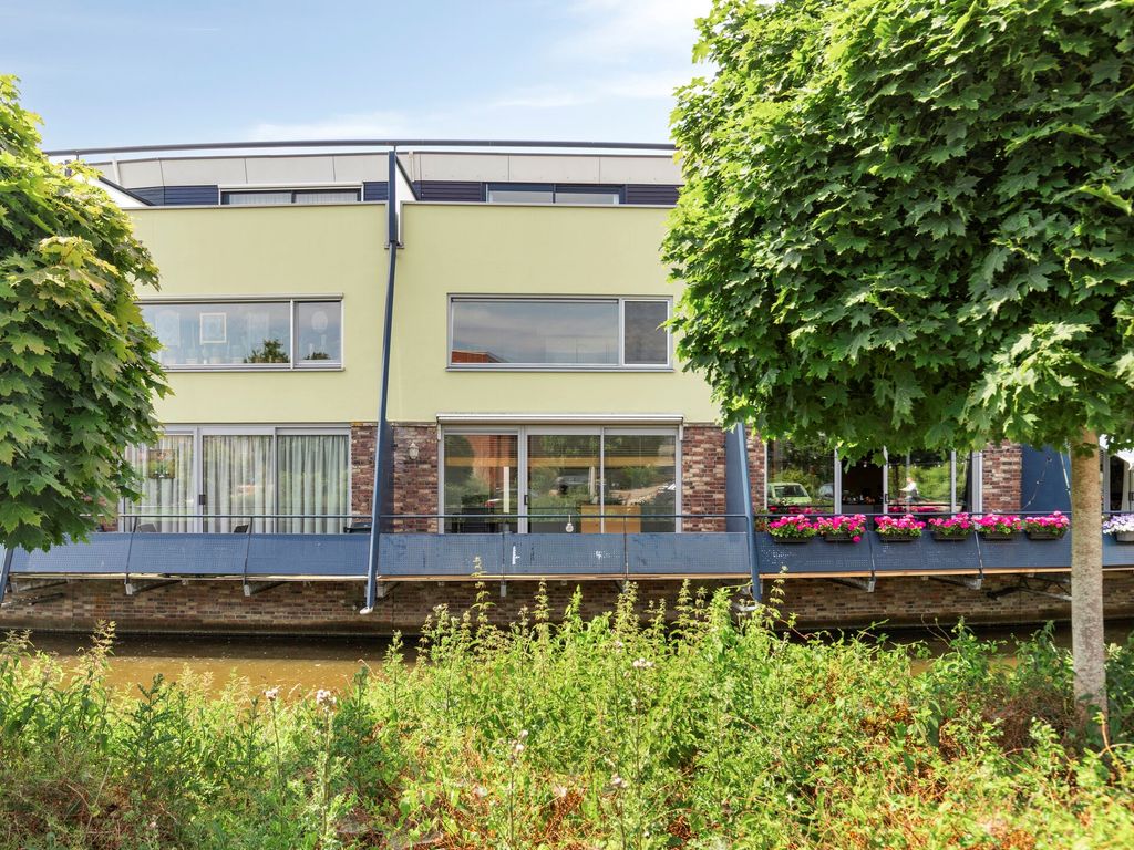 Puccinistraat 9, Capelle aan den IJssel