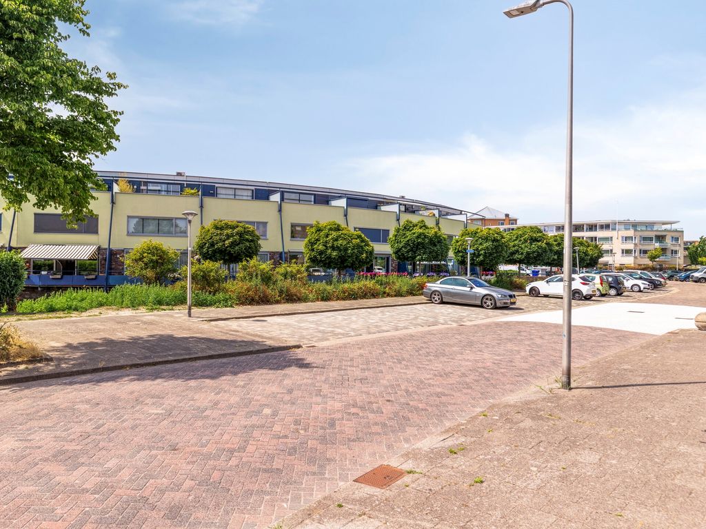Puccinistraat 9, Capelle aan den IJssel