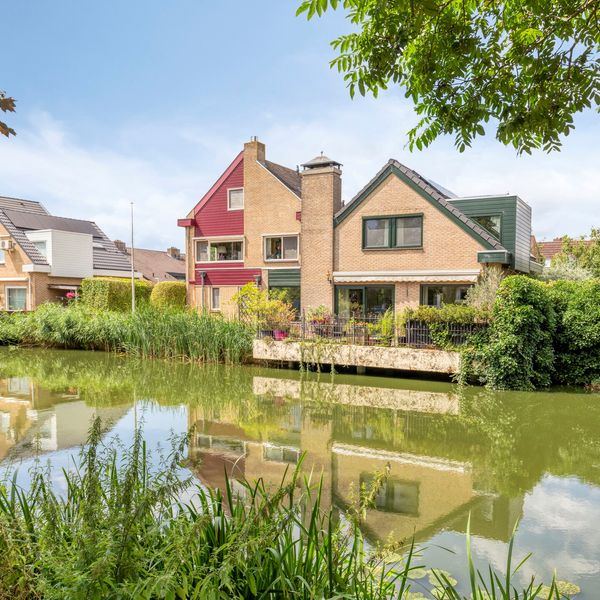 Ahrdal 28, Capelle aan den IJssel