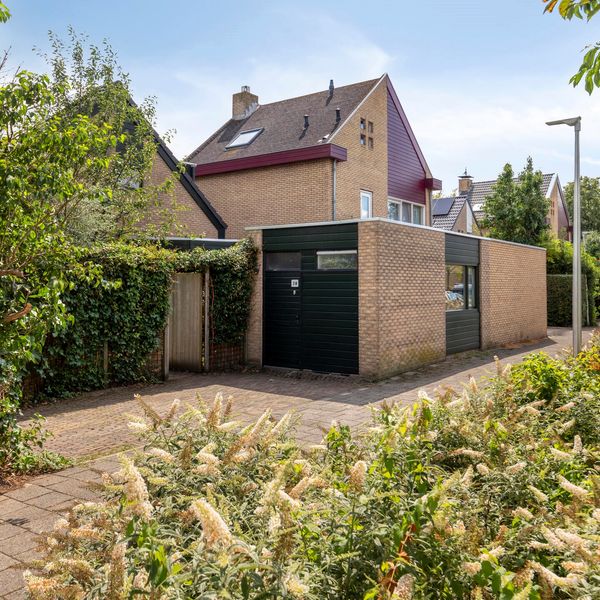 Ahrdal 28, Capelle aan den IJssel