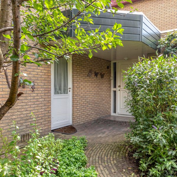 Ahrdal 28, Capelle aan den IJssel