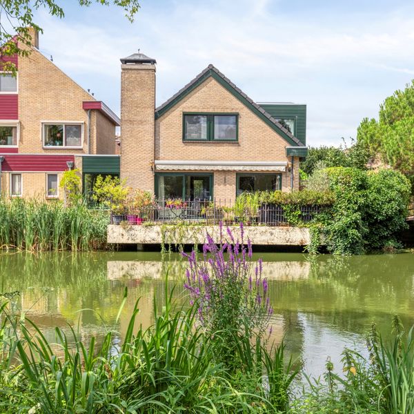 Ahrdal 28, Capelle aan den IJssel