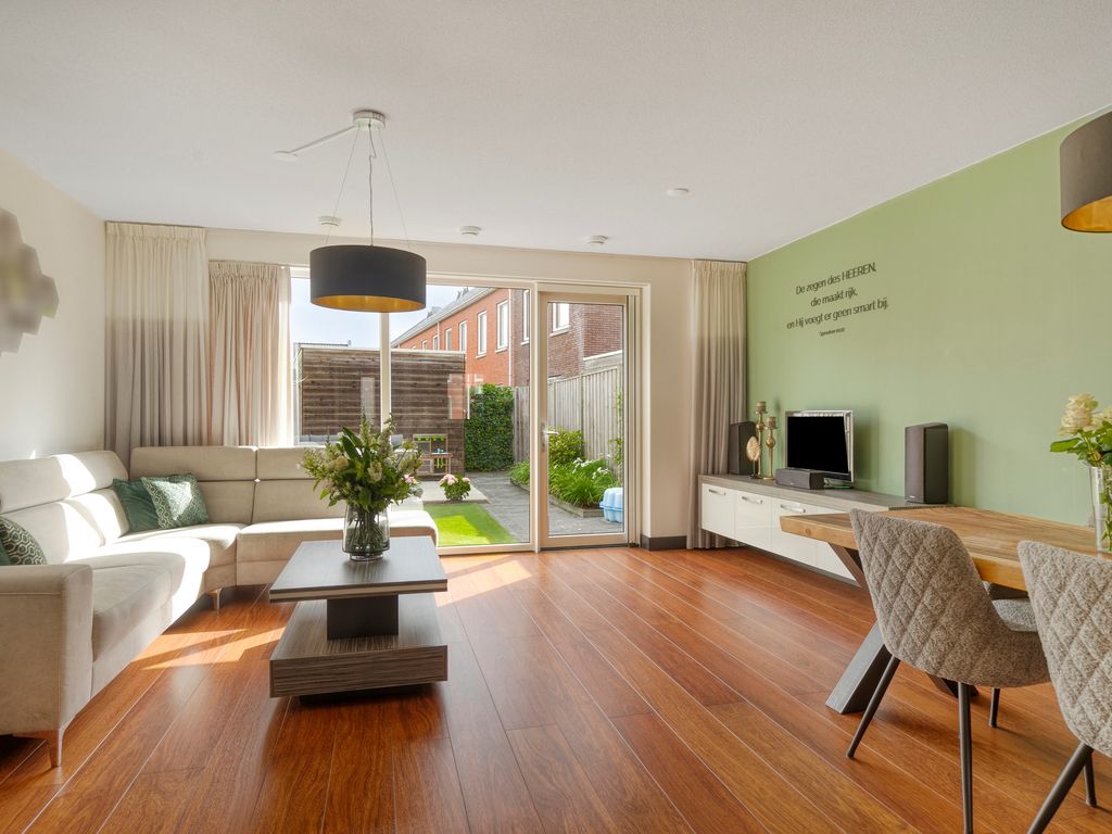 Koetsierstuin 6, Zevenhuizen