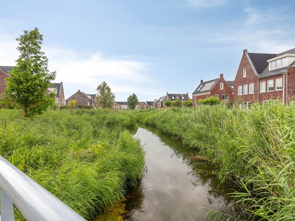 Koetsierstuin 6, Zevenhuizen
