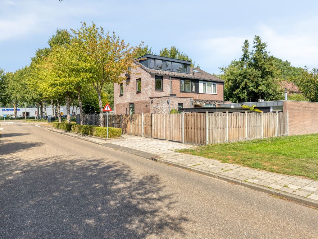 Hoofdweg-Zuid 10, Nieuwerkerk aan den IJssel