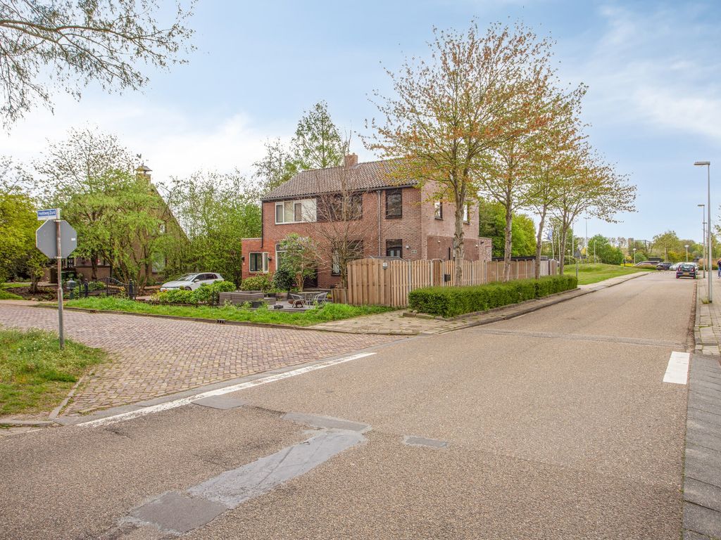 Hoofdweg-Zuid 10, Nieuwerkerk aan den IJssel