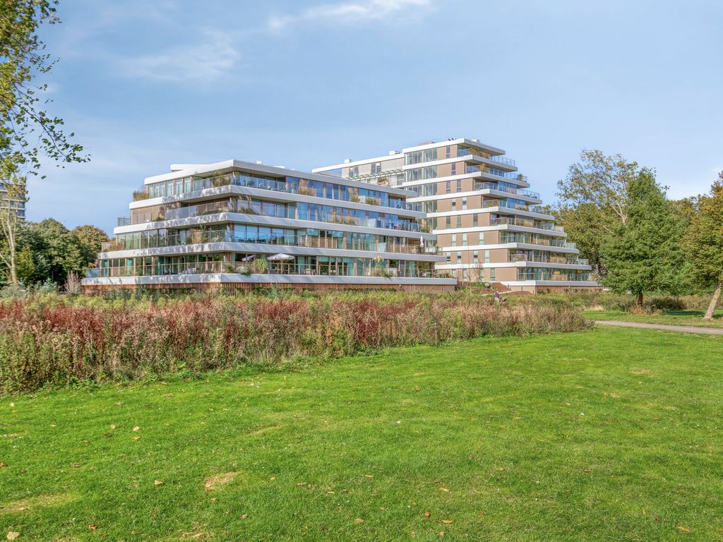 Nancy Zeelenbergsingel 38, Rotterdam
