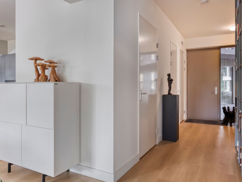 Nancy Zeelenbergsingel 38, Rotterdam