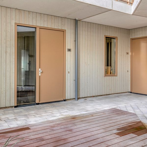 Nancy Zeelenbergsingel 38, Rotterdam