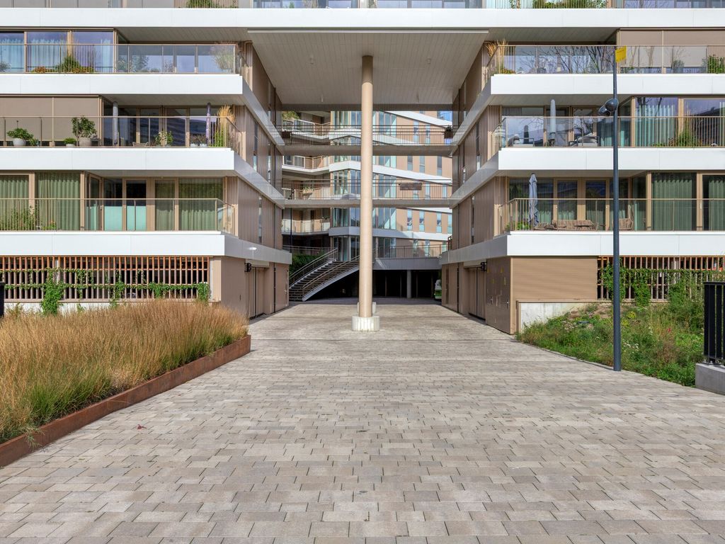 Nancy Zeelenbergsingel 38, Rotterdam
