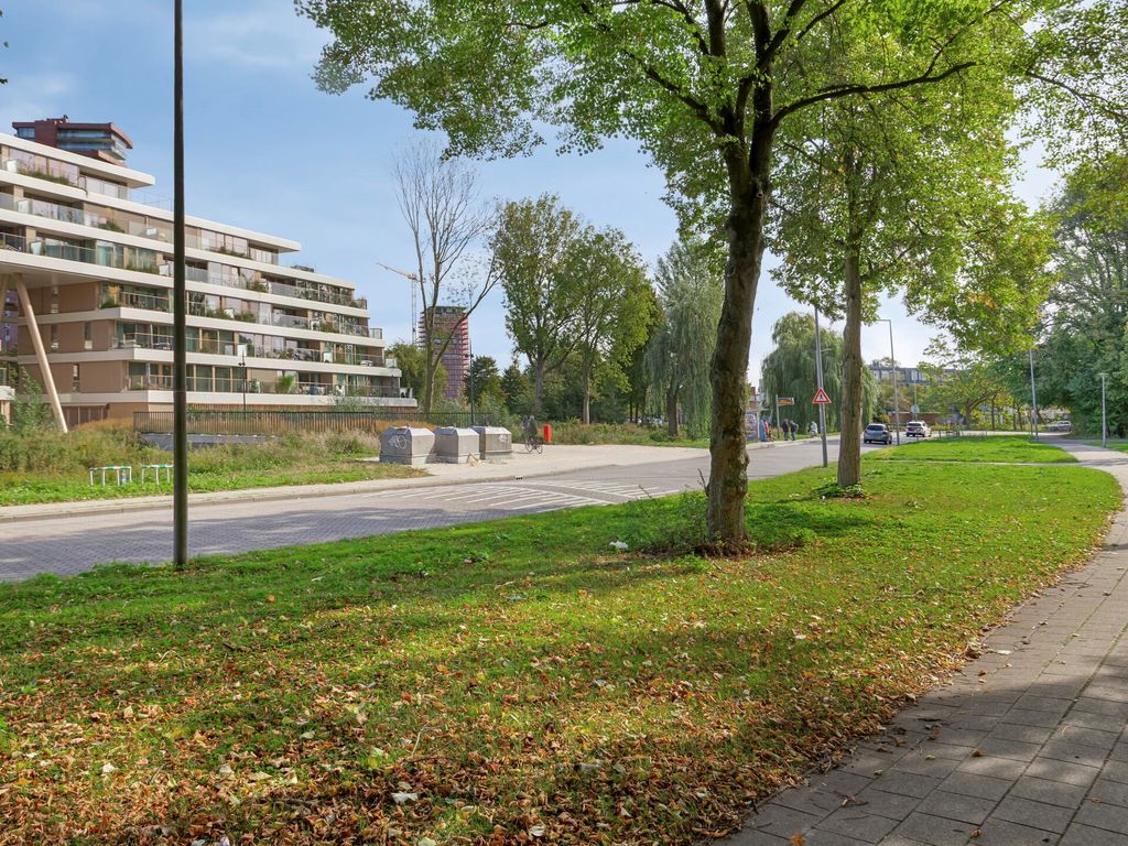 Nancy Zeelenbergsingel 38, Rotterdam