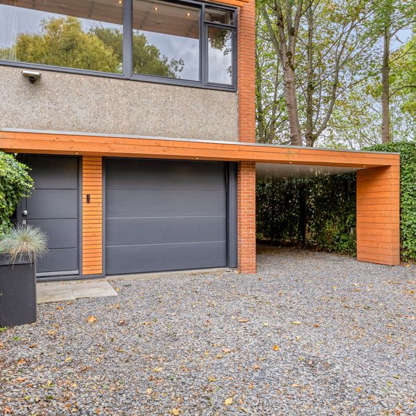 Akkerdistel 1, Rotterdam