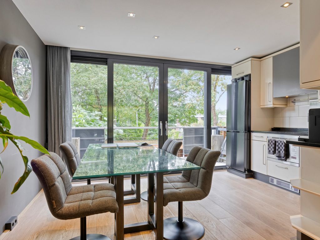 Akkerdistel 1, Rotterdam