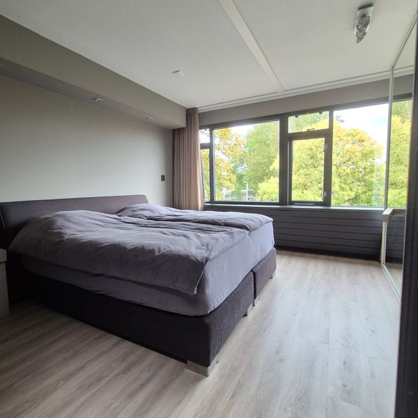 Akkerdistel 1, Rotterdam