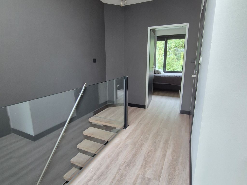 Akkerdistel 1, Rotterdam