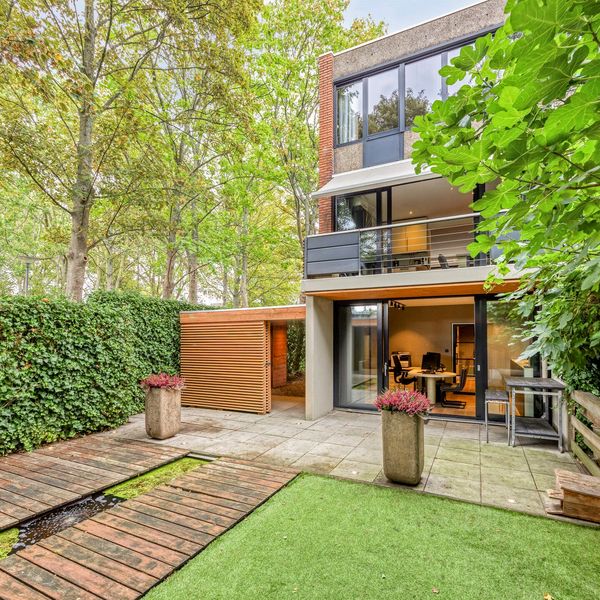 Akkerdistel 1, Rotterdam