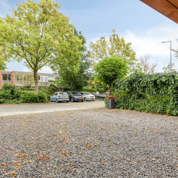 Akkerdistel 1, Rotterdam