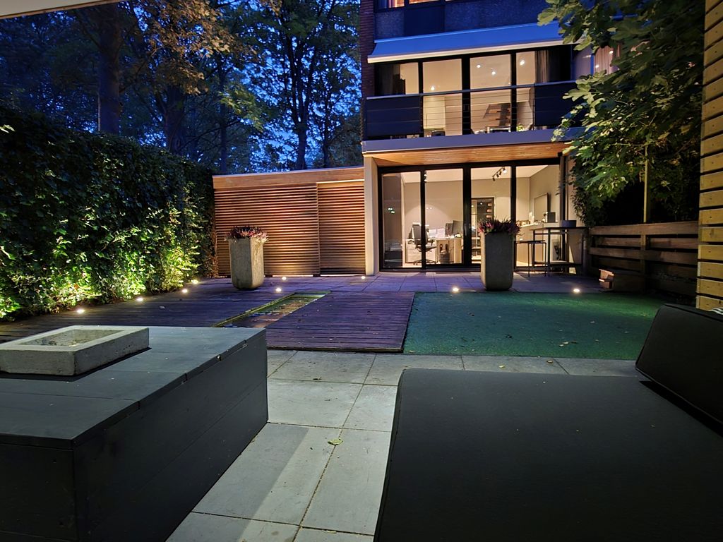Akkerdistel 1, Rotterdam