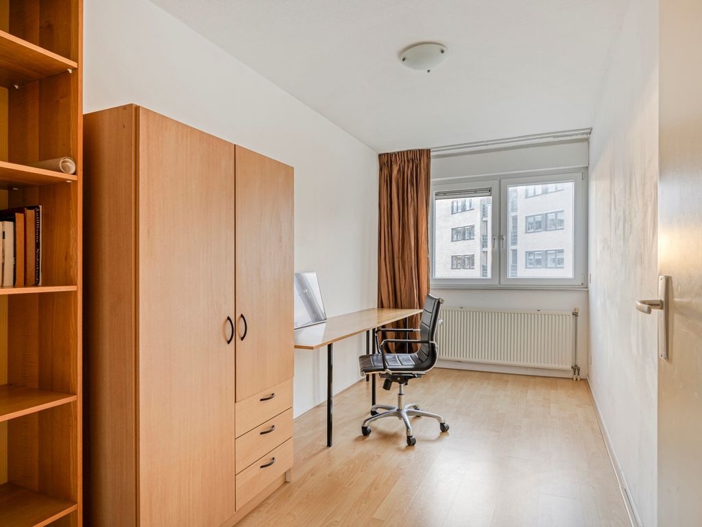 Fluiterlaan 282, Capelle aan den IJssel