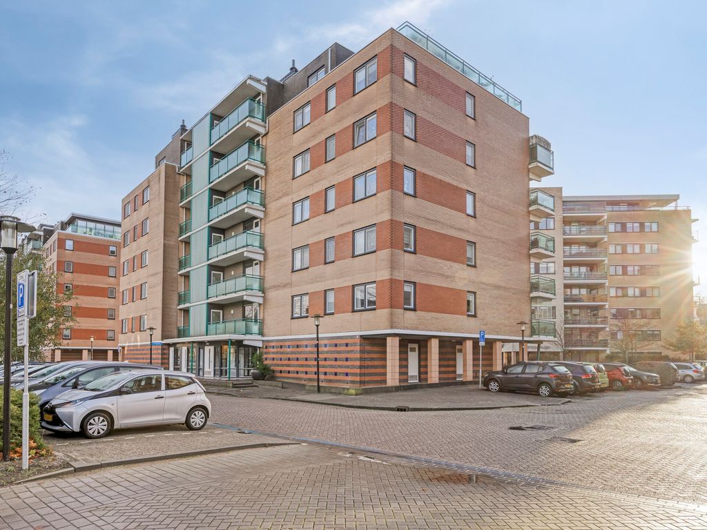 Fluiterlaan 282, Capelle aan den IJssel