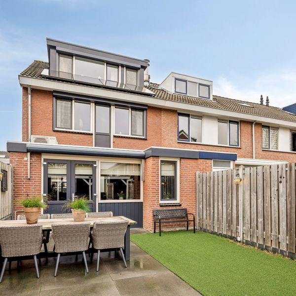 Jan van Kanrede 16, Capelle aan den IJssel