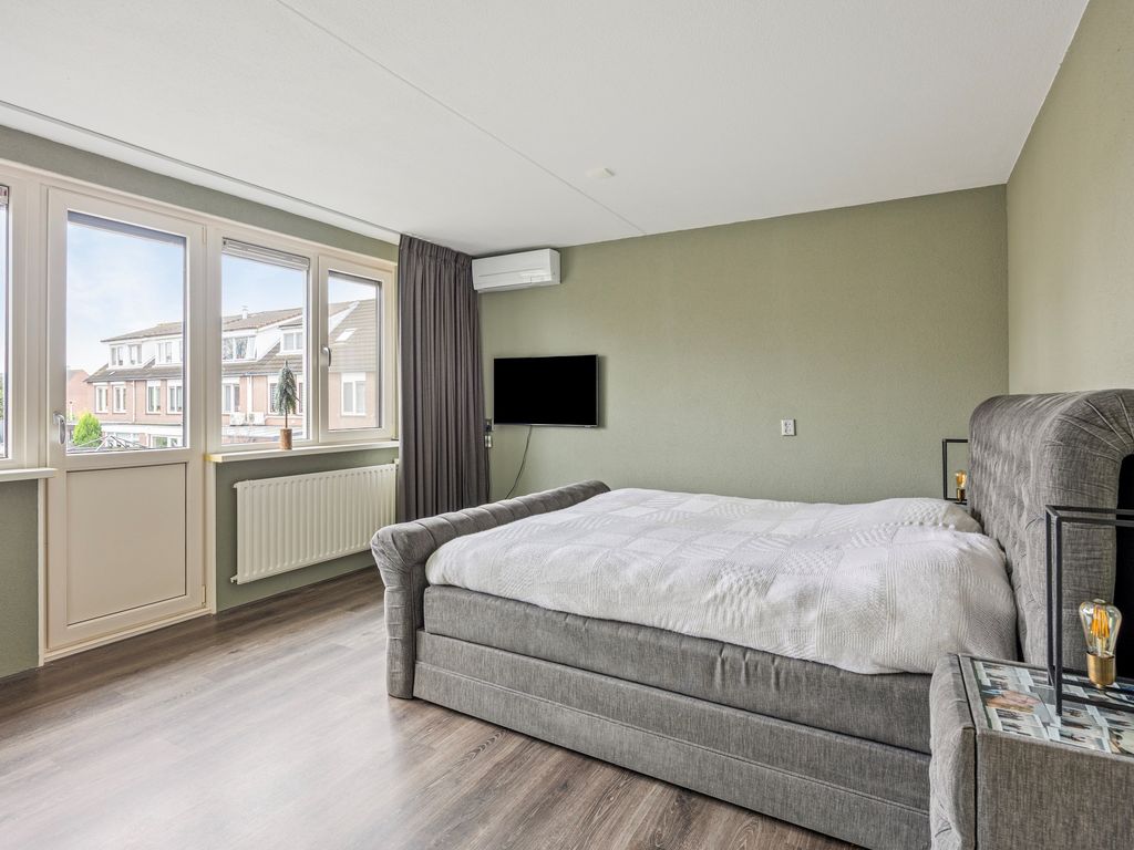 Jan van Kanrede 16, Capelle aan den IJssel