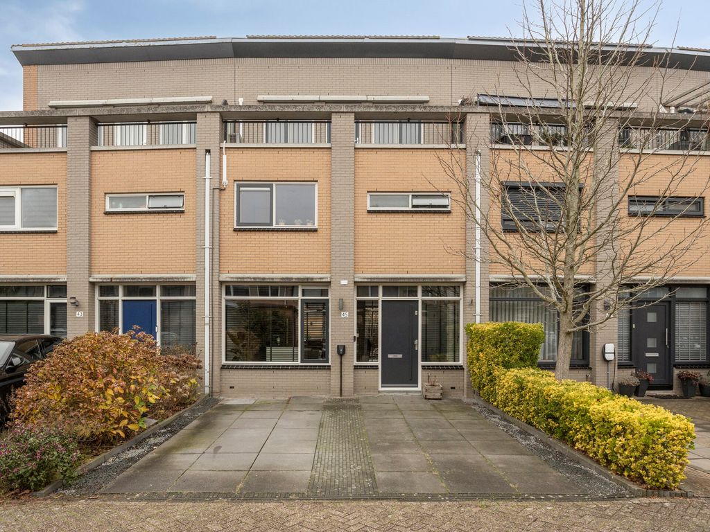 Diabellistraat 45, Capelle aan den IJssel