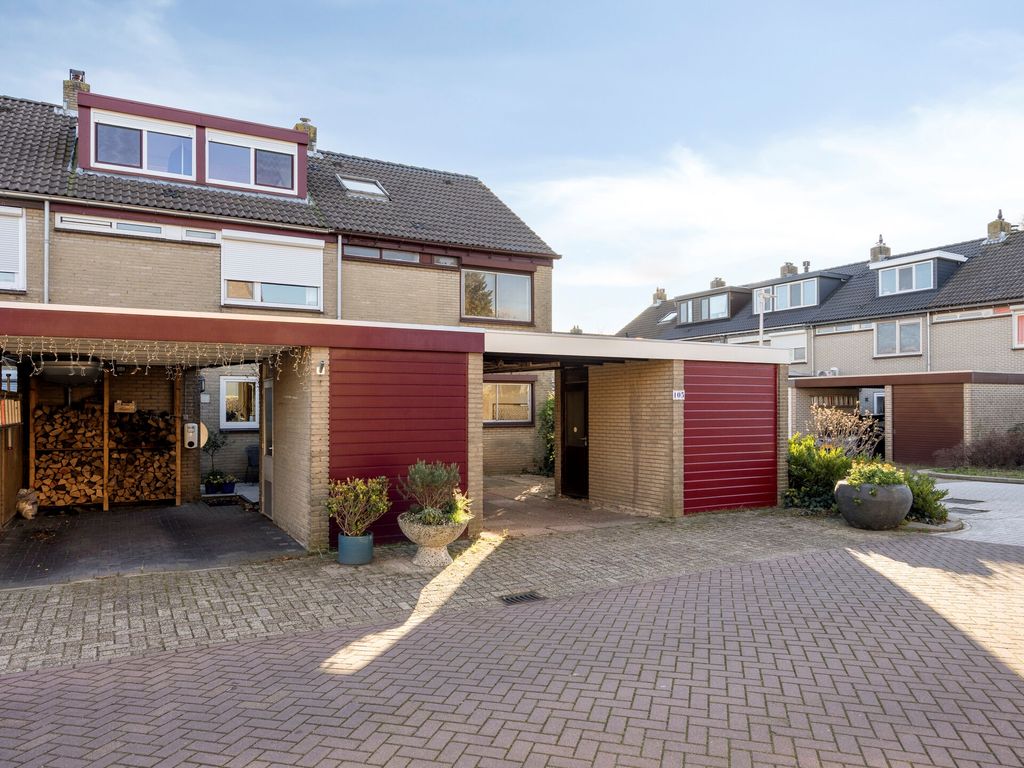 Rijndal 105, Capelle aan den IJssel