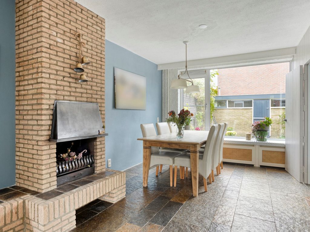 Merelhoven 353, Capelle aan den IJssel