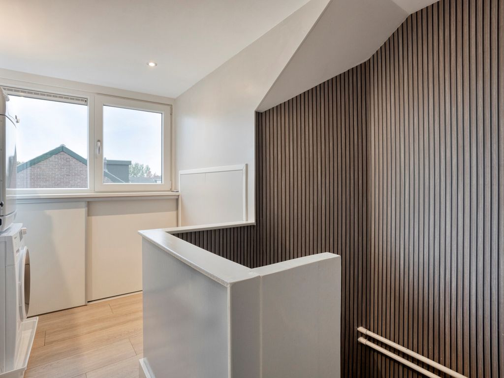 Merelhoven 353, Capelle aan den IJssel