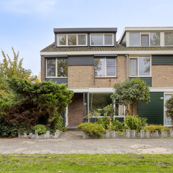 Merelhoven 353, Capelle aan den IJssel