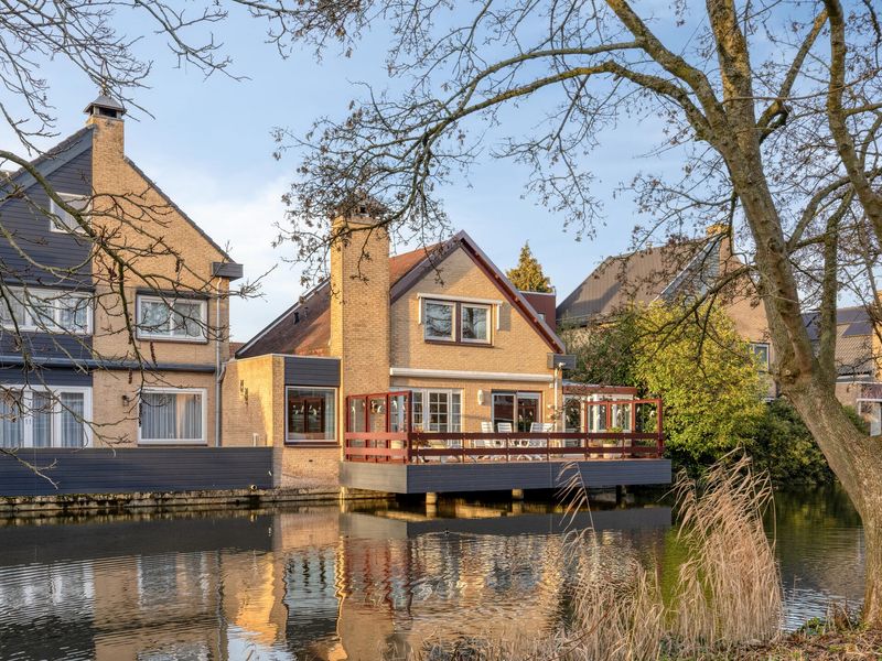 Neckardal 26, Capelle aan den IJssel