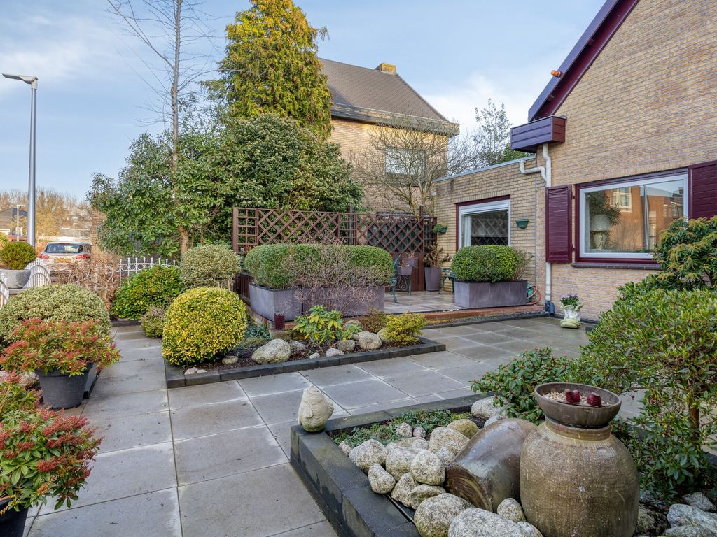 Neckardal 26, Capelle aan den IJssel