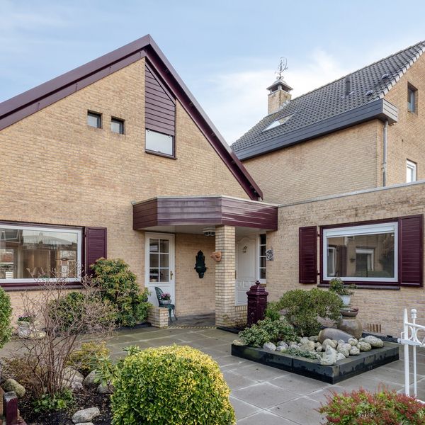 Neckardal 26, Capelle aan den IJssel